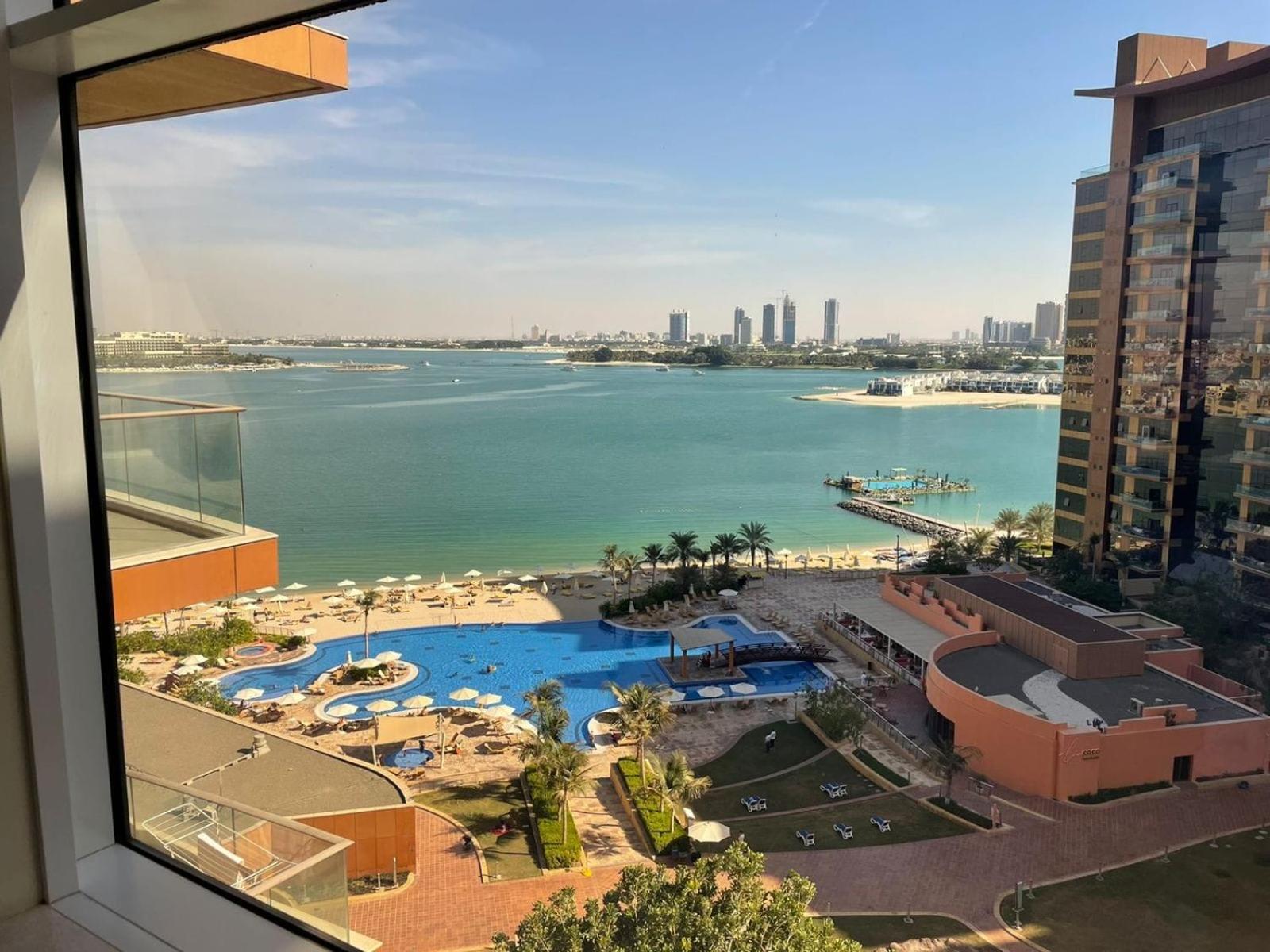 Palm Jumeirah Tiara Ruby 1king And 2 Sofa Beds Apartment *
