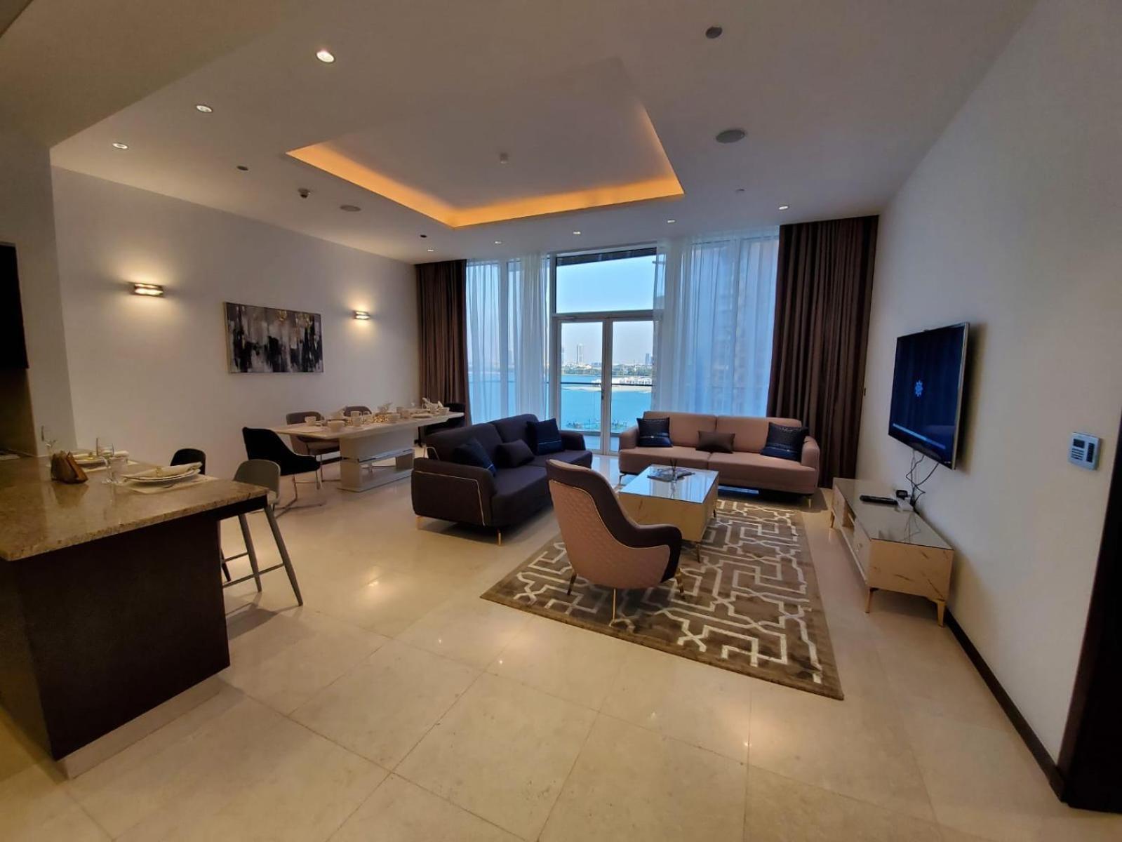 Apartment Palm Jumeirah Tiara Ruby 1king And 2 Sofa Beds Dubai